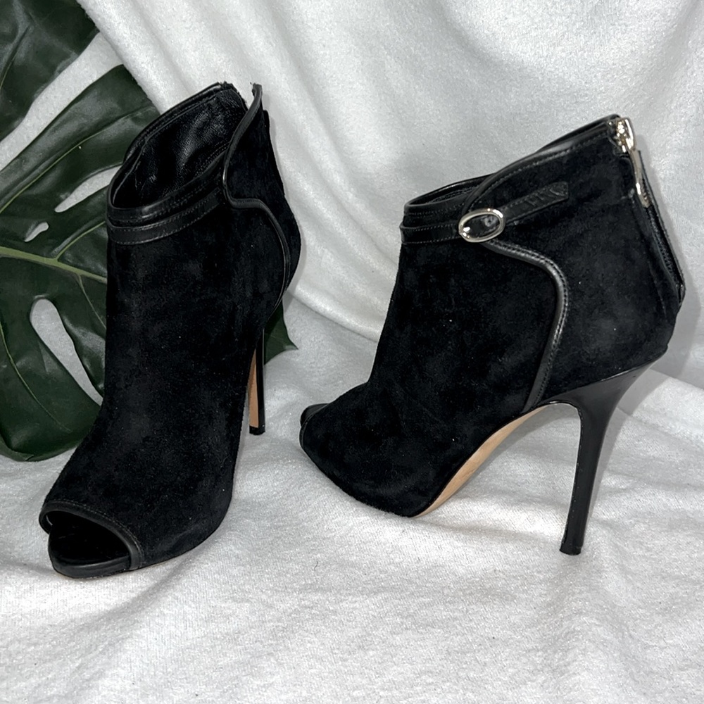 Marciano Guess black suede bootie very sexy sz 7